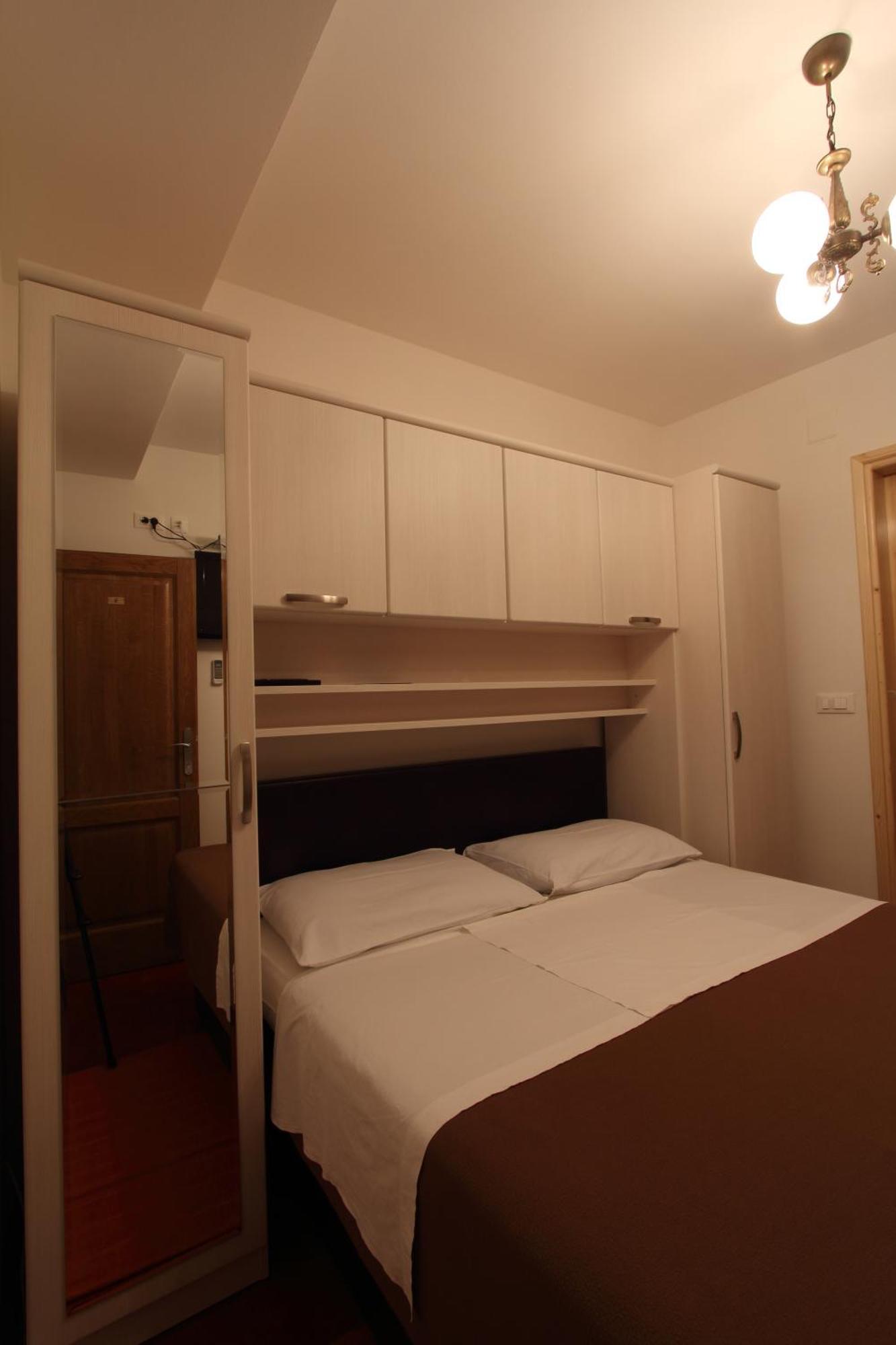 Villa Violic Затон Екстериор снимка